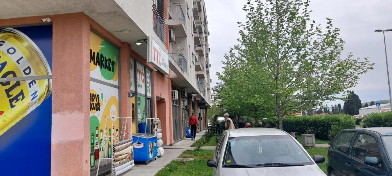 Apartment Luka بودغوريتْسا المظهر الخارجي الصورة