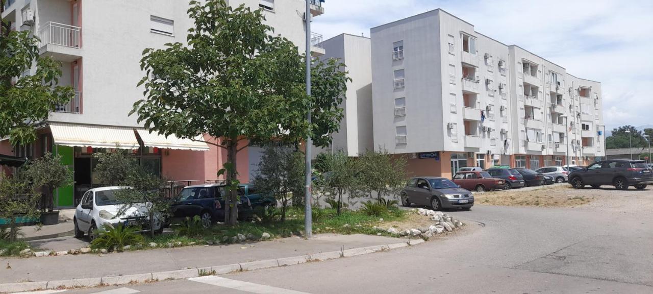 Apartment Luka بودغوريتْسا المظهر الخارجي الصورة