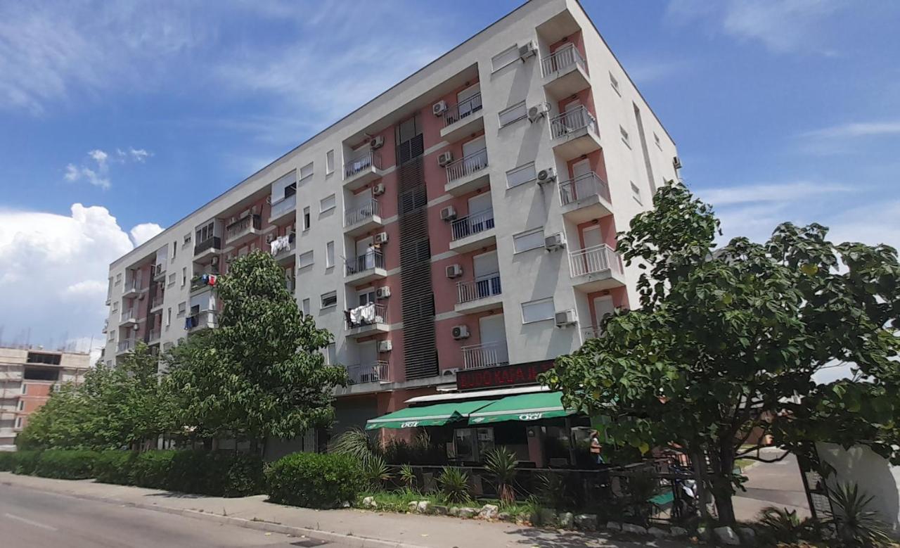 Apartment Luka بودغوريتْسا المظهر الخارجي الصورة